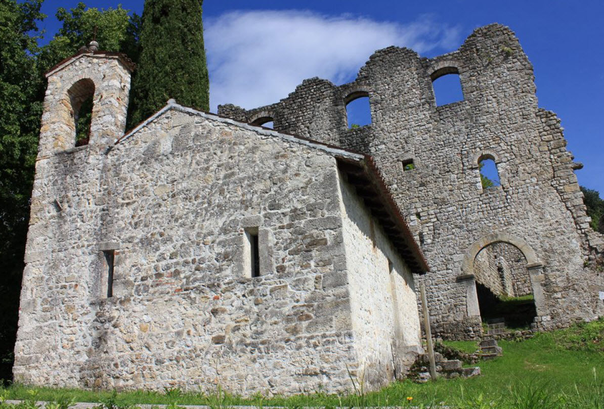 Ruderi del Castello di Maniago, Italy